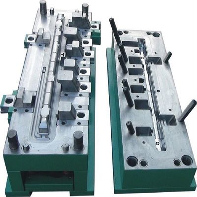 কেনা Customized Auto Radiator Plastic Tank Injection Mold with 100,000+ Tanks Life 45#/50#/P20 Material and 3D Design অনলাইনে উৎপাদন
